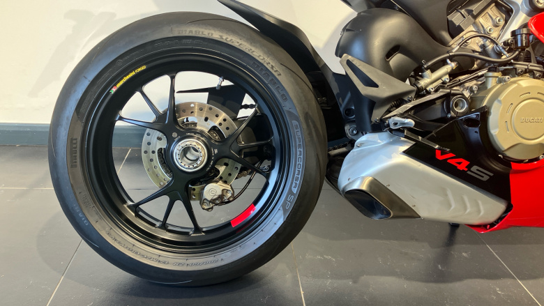 Ducati Panigale V4 (21MY)